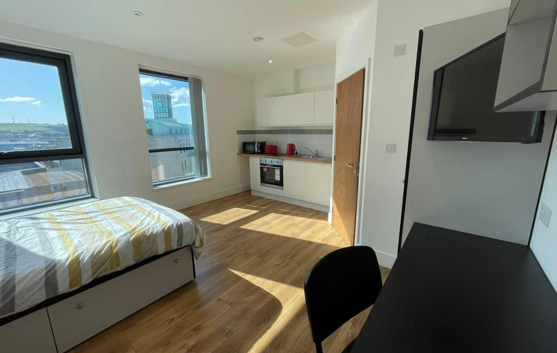 2A Old Town Street, City Centre, Plymouth - Image 1